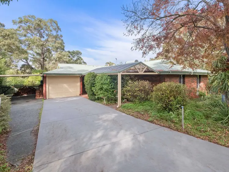 10 Shield Road, Lesmurdie WA 6076