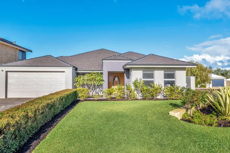 16 Sail Avenue, Wannanup WA 6210