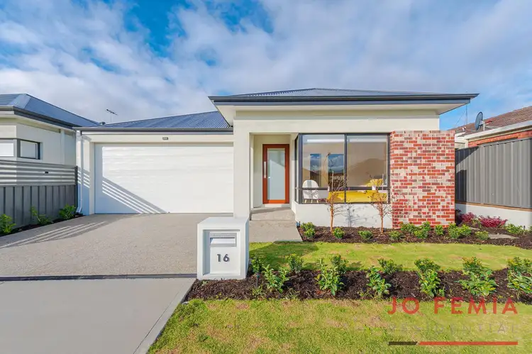16 Timms Place, Morley WA 6062