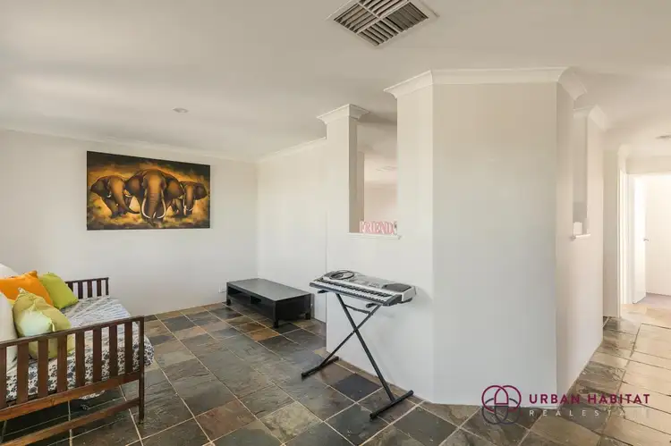 Fifth view of Homely house listing, 2 McNairn Cross, Leda WA 6170