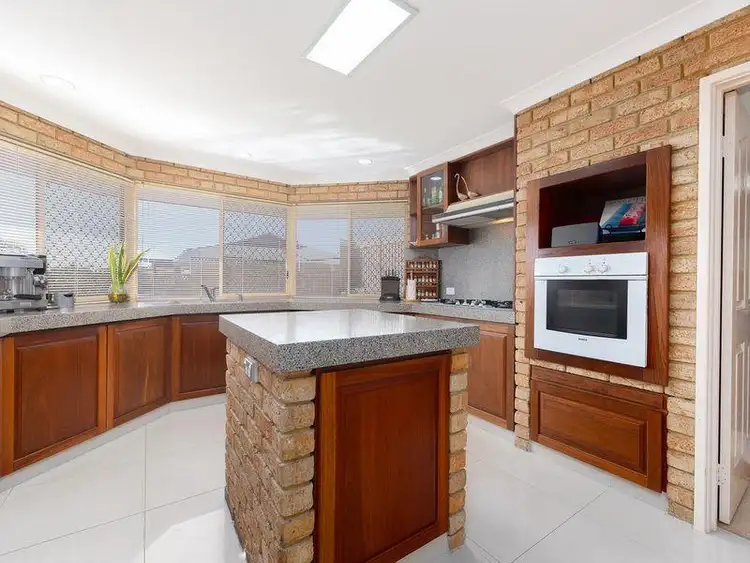 Sixth view of Homely house listing, 7 Demasson Rise, Leeming WA 6149