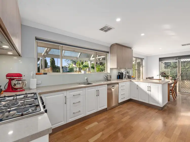 18 Colgrave Way, Duncraig WA 6023