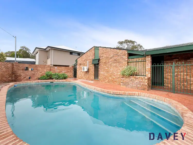 34 Juniper Way, Duncraig WA 6023