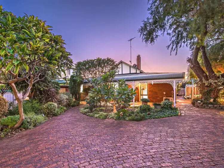 174 Kent Street, Rockingham WA 6168