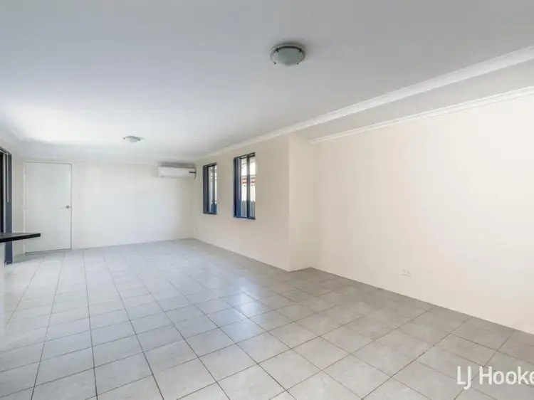 Fourth view of Homely house listing, 41 Bundoran Approach, Hilbert WA 6112