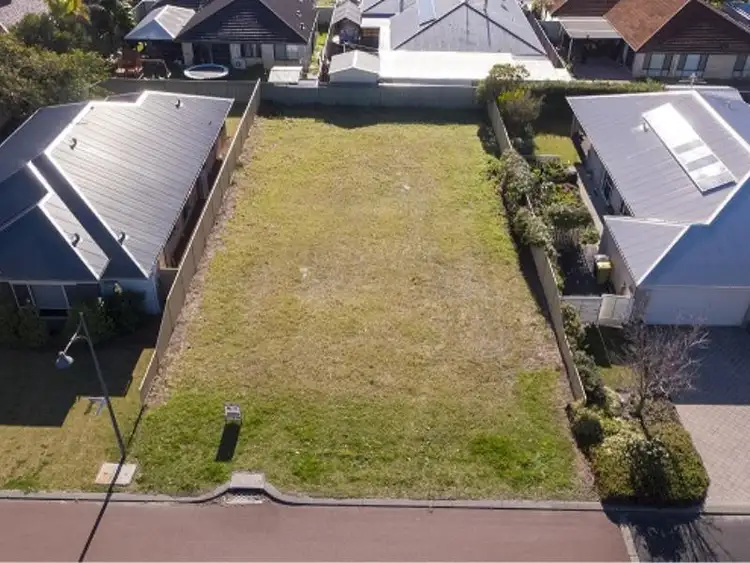 12 Maggie Way, Geographe WA 6280