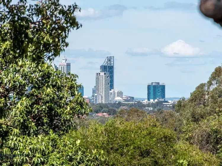 Sixth view of Homely house listing, 11 Ferrer Place, Woodlands WA 6018