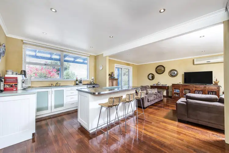 12 Burnett Road, Guilderton WA 6041