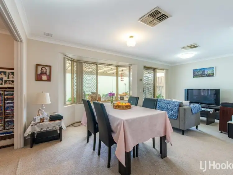 Fifth view of Homely villa listing, 3/24 Southdown Place, Thornlie WA 6108