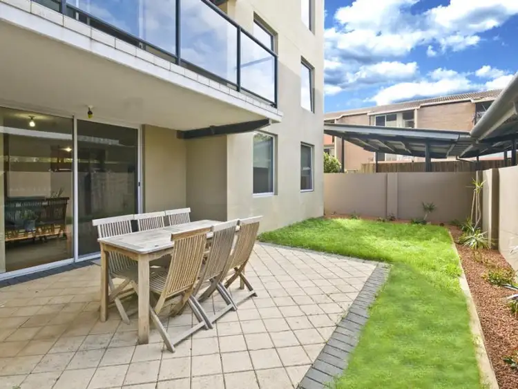 Main view of Homely unit listing, 4/10 Wellington Street, Mosman Park WA 6012