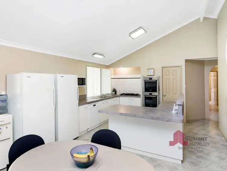 Sixth view of Homely house listing, 4 Caledonia Rise, Australind WA 6233