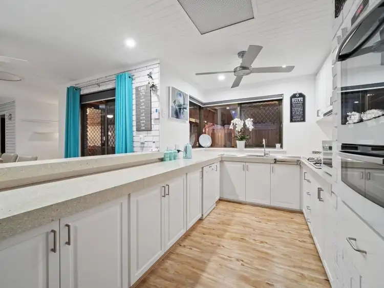 6 Alsop Walk, Carine WA 6020