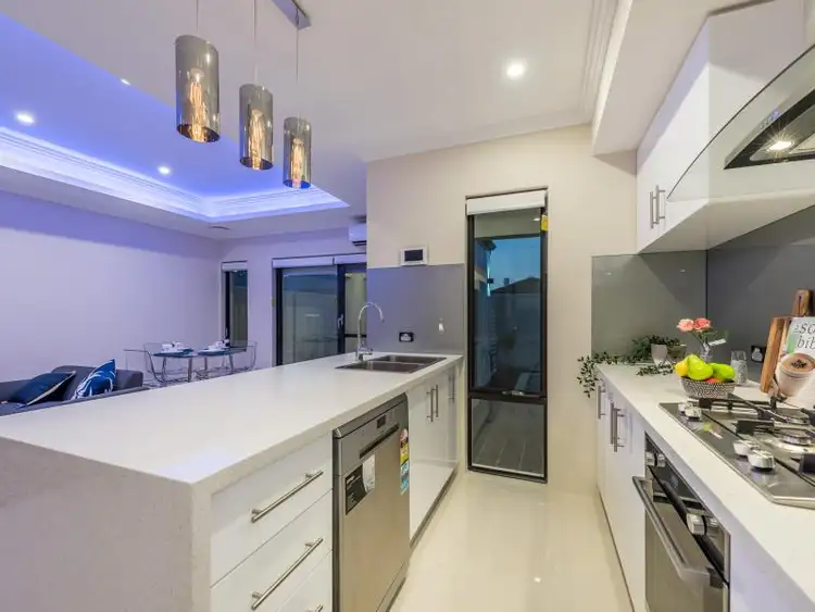 Fifth view of Homely villa listing, C/49 Finchley Crescent, Balga WA 6061