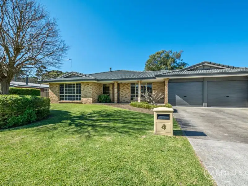Main view of Homely house listing, 4 Paulas Way, Little Grove WA 6330