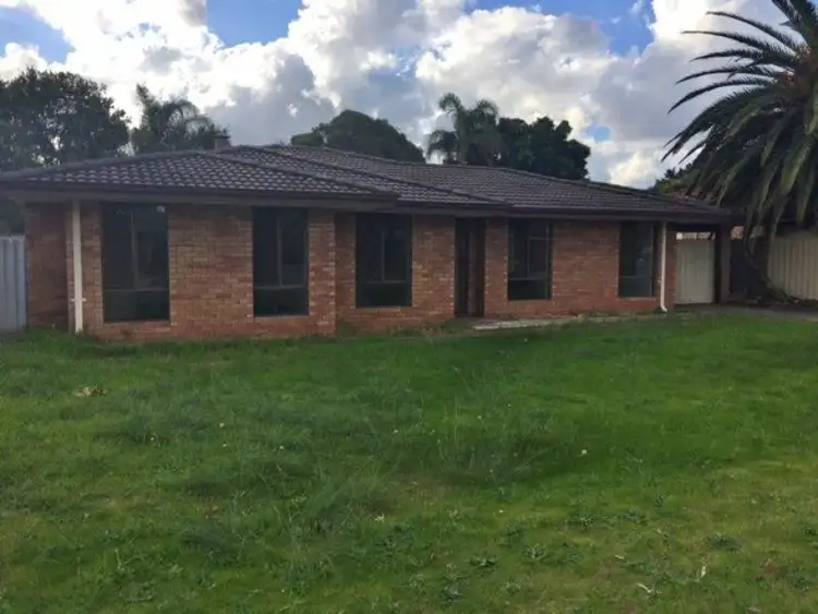 10 Miranda Way, Gosnells WA 6110