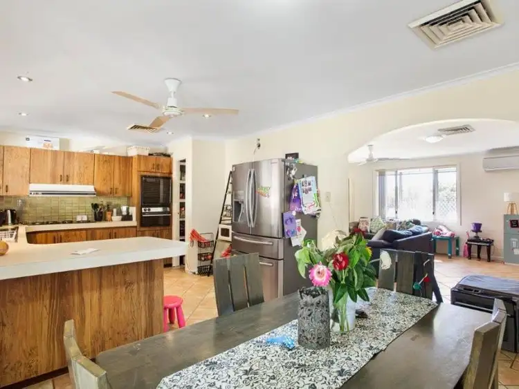 Fifth view of Homely house listing, 2 Pearse Place, Millars Well WA 6714