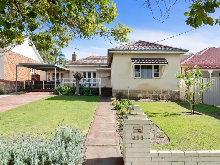 255 Ravenscar Street, Doubleview WA 6018