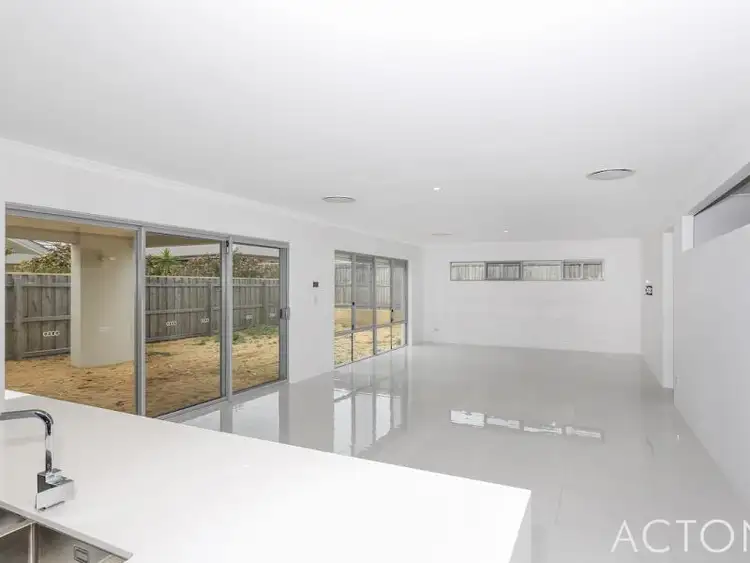 Fifth view of Homely house listing, 6 Jennerae Bend, Halls Head WA 6210