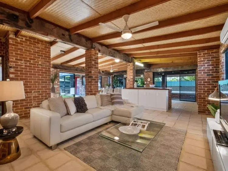 1A Robann Way, Morley WA 6062