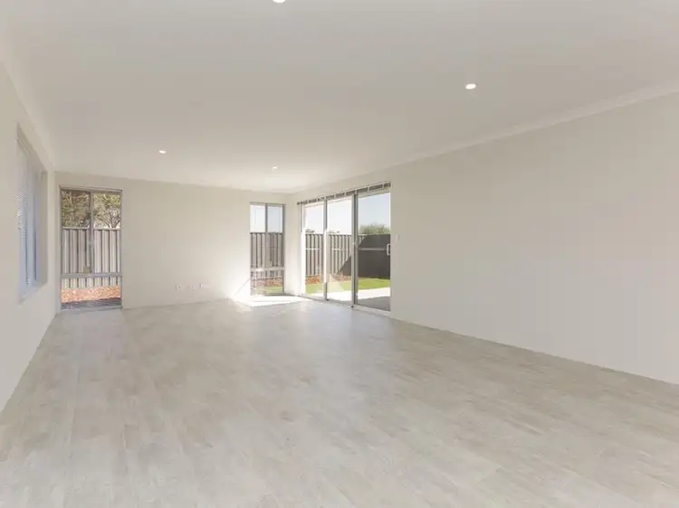 Seventh view of Homely house listing, 10 Turnstone Crescent, Erskine WA 6210