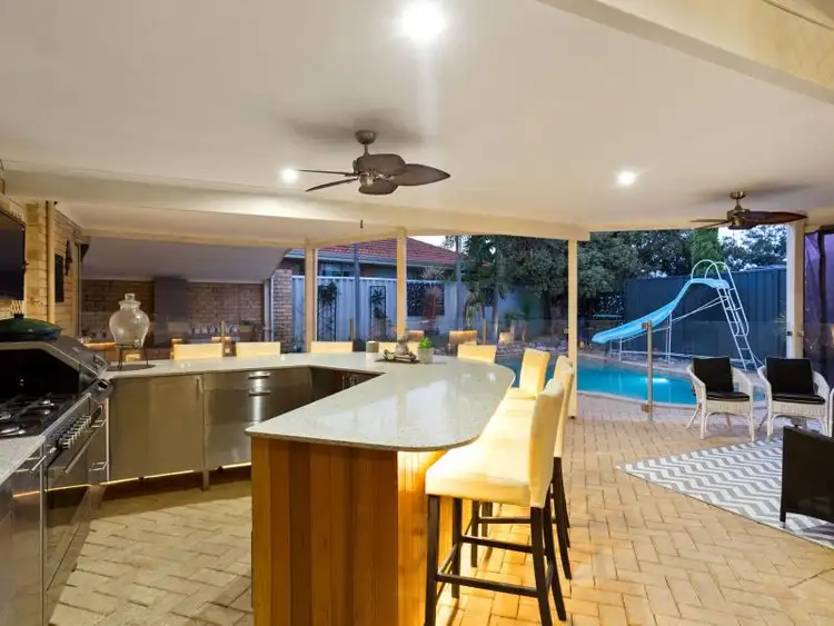 6 Dux Court, Duncraig WA 6023