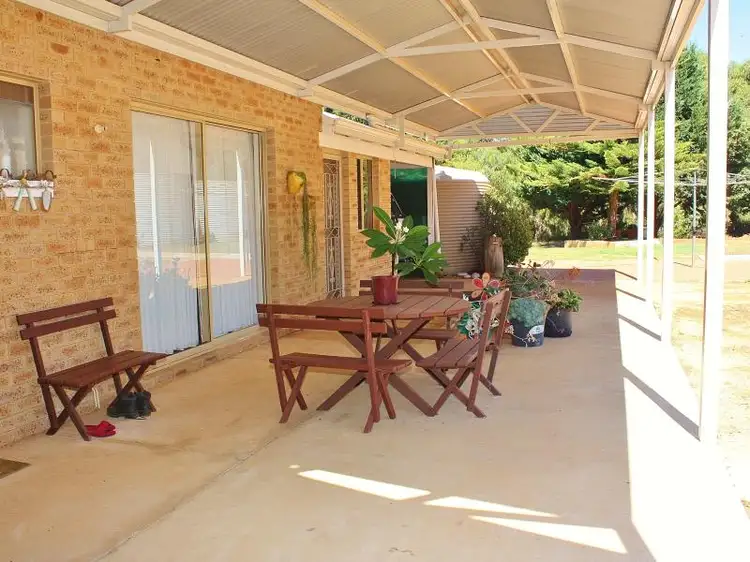 22 Pelican Rise, Chittering WA 6084