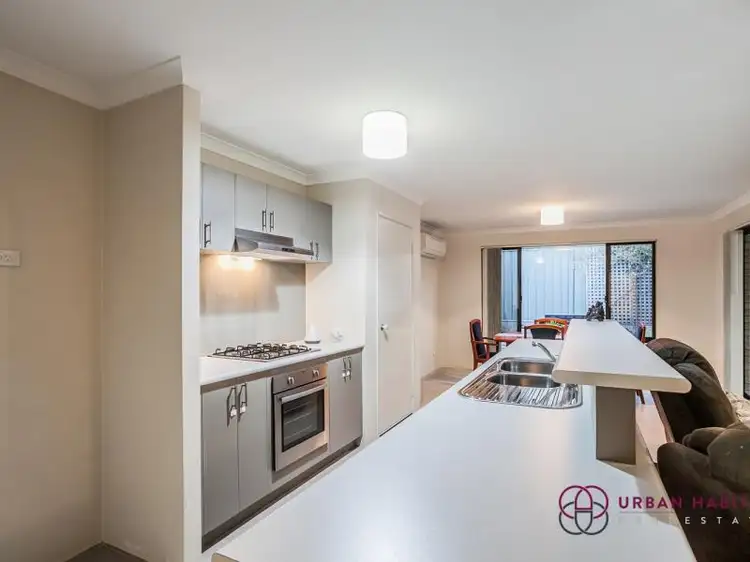 Third view of Homely house listing, 6 Westport Link, Leda WA 6170