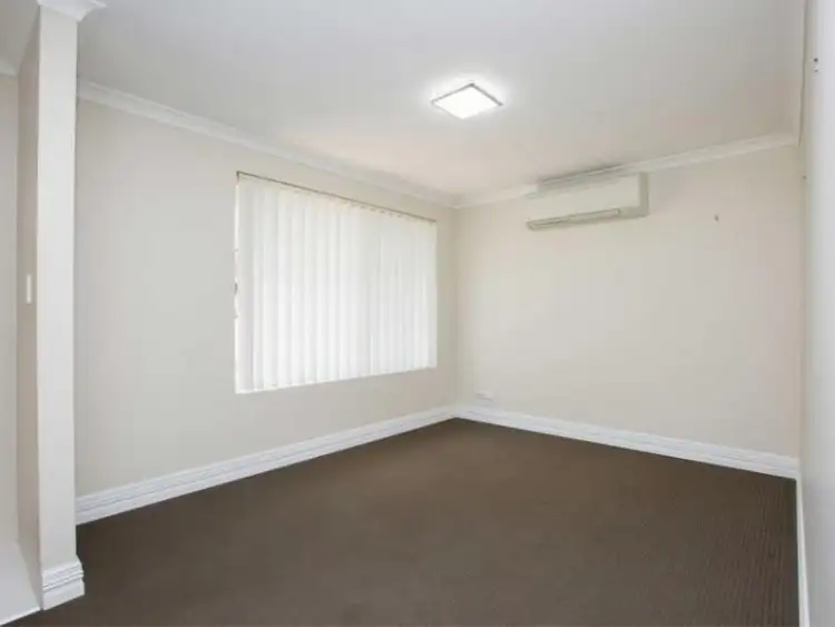 Fifth view of Homely unit listing, Unit 2/38 Moore St, Bunbury WA 6230