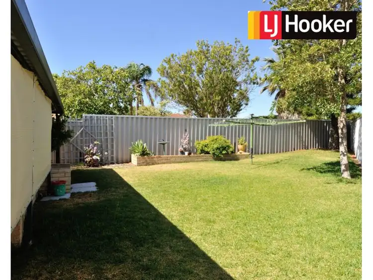 Sixth view of Homely house listing, 12 Yarra Close, Cooloongup WA 6168