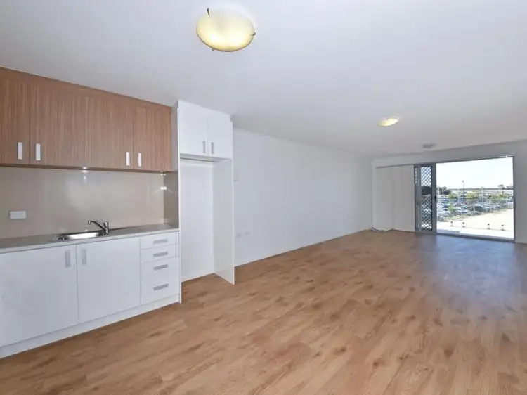 Unit 8, 24 Haverhill Road, Butler WA 6036