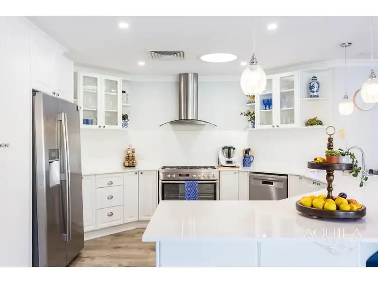 Fifth view of Homely house listing, 2 Lookout Circle, Ellenbrook WA 6069