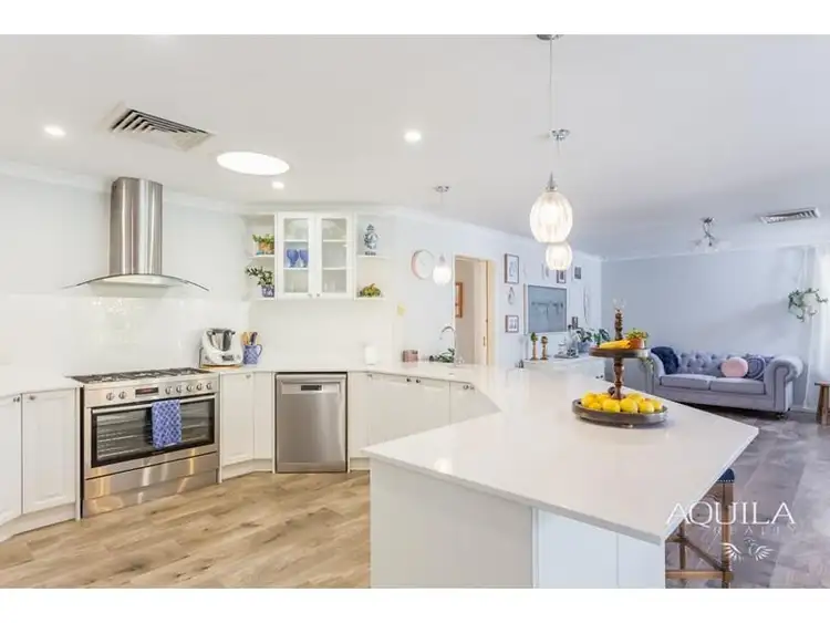 Sixth view of Homely house listing, 2 Lookout Circle, Ellenbrook WA 6069