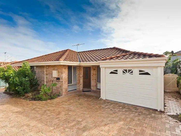2/33 Harris Street, Bicton WA 6157