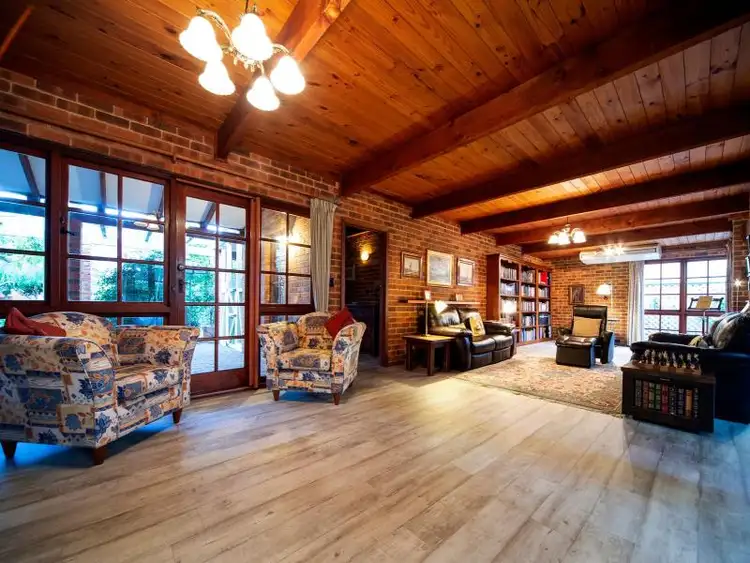 Third view of Homely house listing, 11 SEALE CLOSE, Duncraig WA 6023