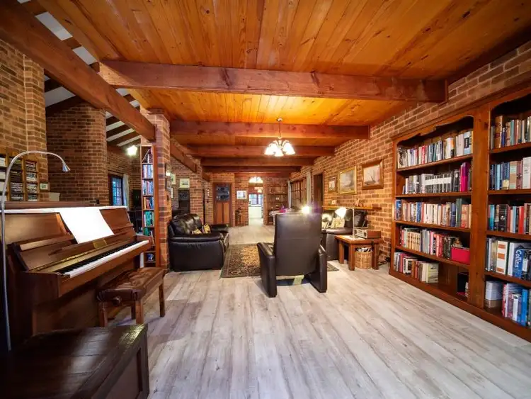 Seventh view of Homely house listing, 11 SEALE CLOSE, Duncraig WA 6023