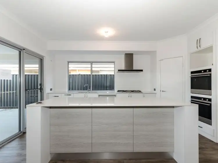 48 Raeside Drive, Landsdale WA 6065