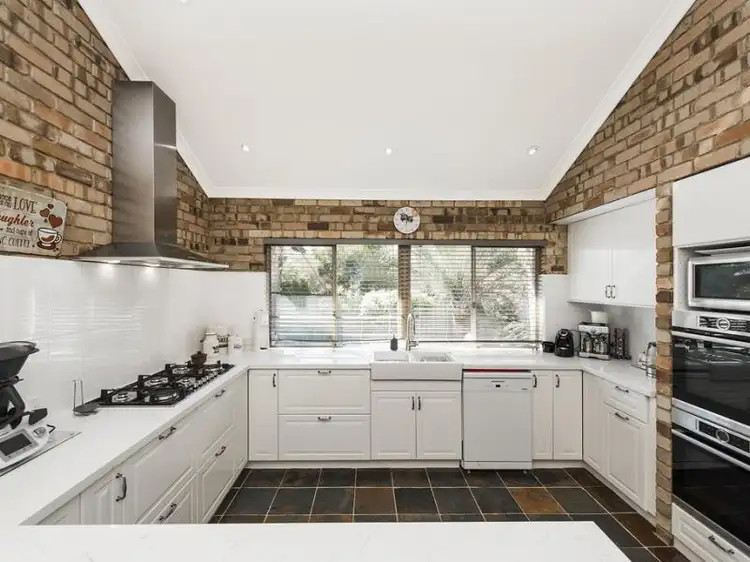 9 Old Brickworks Road, Byford WA 6122