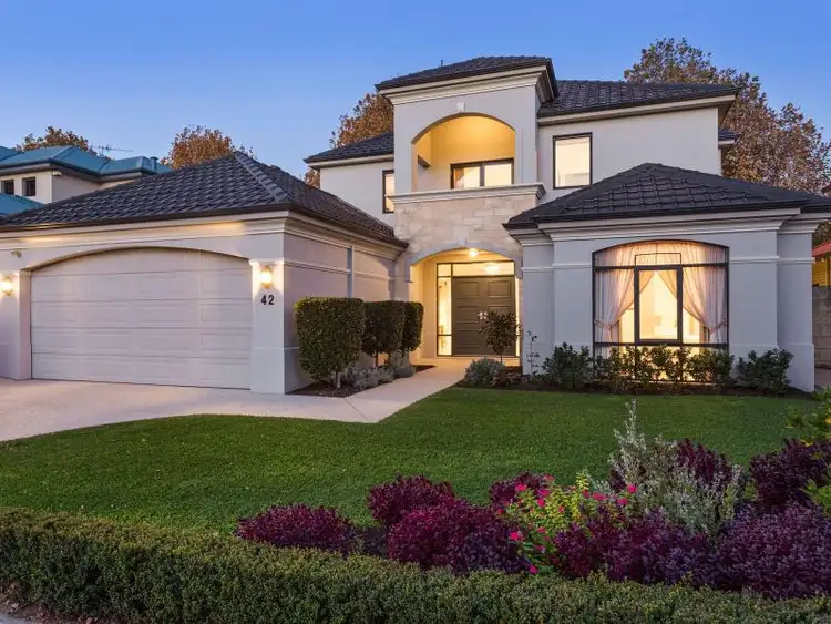 42 Plumosa Mews, Duncraig WA 6023