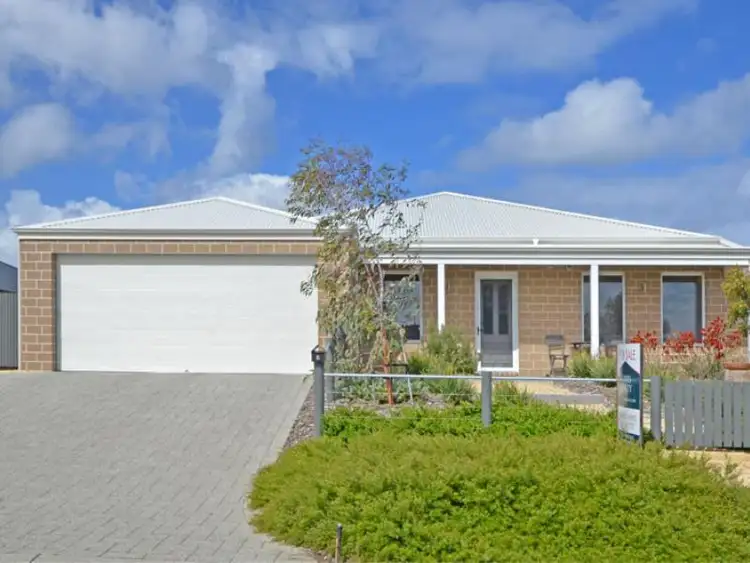 Second view of Homely house listing, 6 Mears Road, Yakamia WA 6330