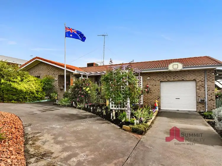 16 Wellington Boulevard, Collie WA 6225