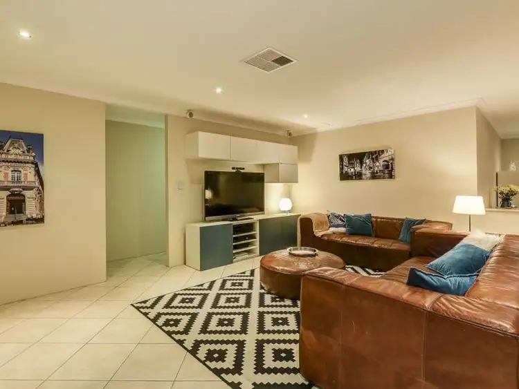 Sixth view of Homely house listing, 14 Jouissance Bend, Atwell WA 6164