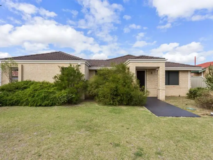 1/16 Downsborough Avenue, Kewdale WA 6105