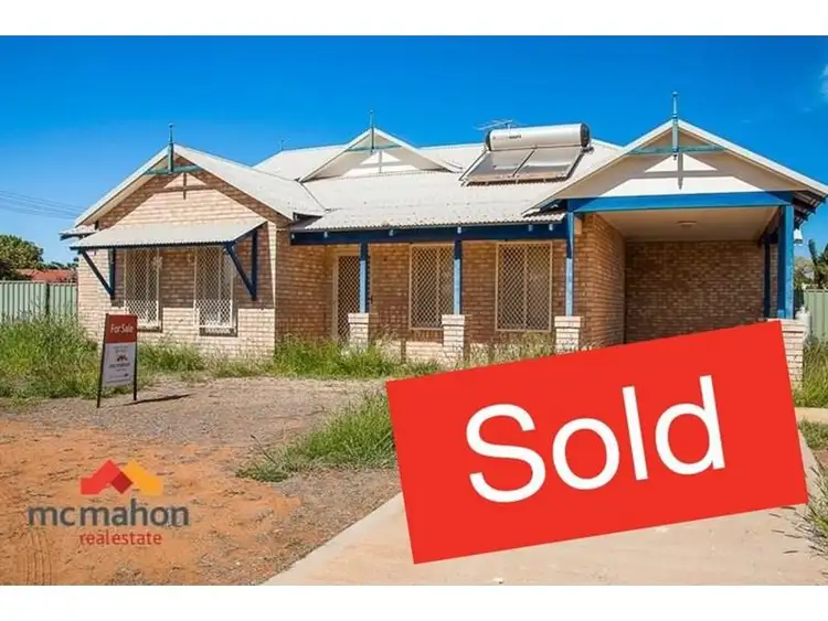 30 + 32 Foss Crescent, Brockman WA 6701