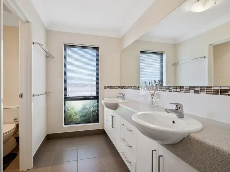 Second view of Homely house listing, 1/279 Belgravia Street, Cloverdale WA 6105
