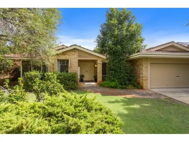 69 Macleod Road, Applecross WA 6153