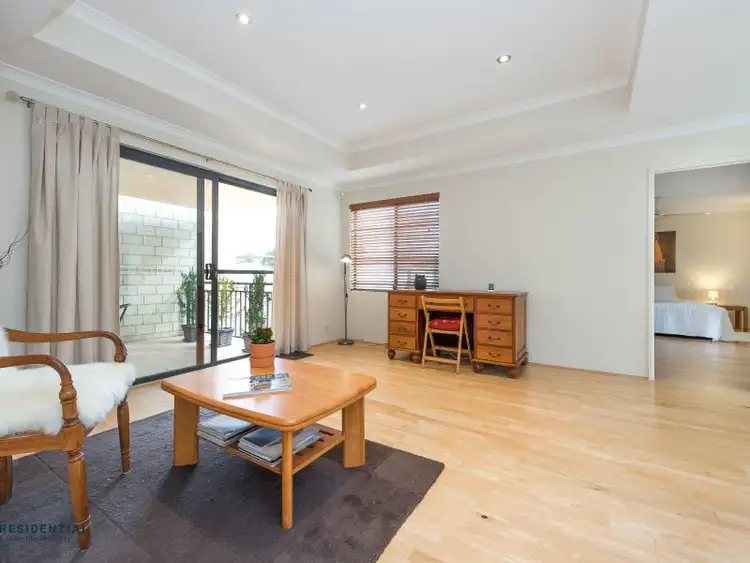 Sixth view of Homely townhouse listing, 124C Huntriss Road, Doubleview WA 6018