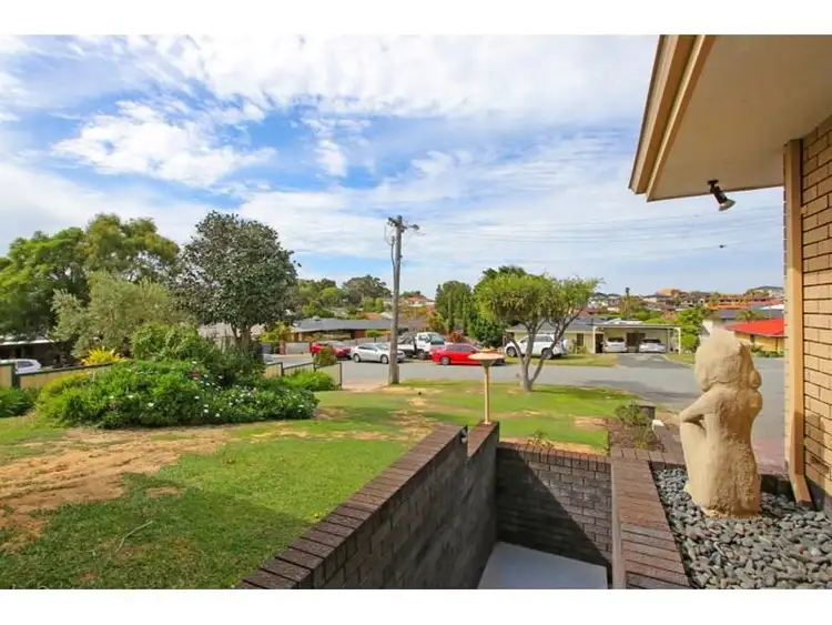 Third view of Homely house listing, 9 MERCER PLACE, Noranda WA 6062