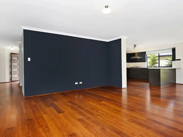 Sixth view of Homely house listing, 18 Polwarth Cct, Eaton WA 6232