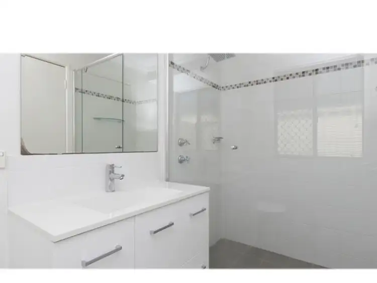 Seventh view of Homely villa listing, 4/296-298 Drake  Street, Morley WA 6062