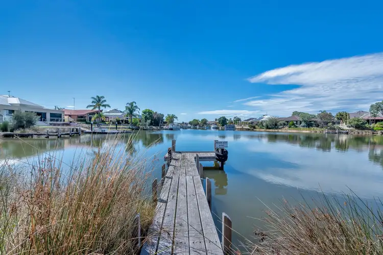 30 Sun Land Avenue, South Yunderup WA 6208